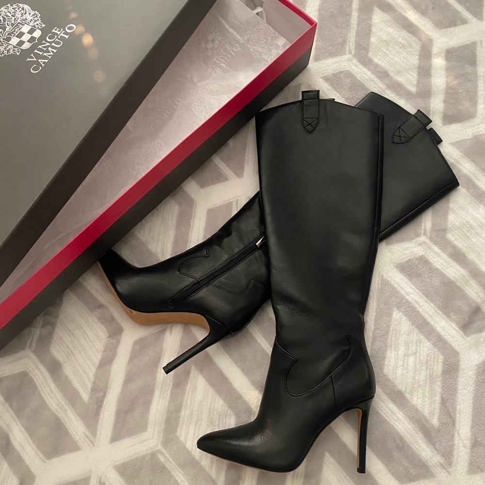 BNWT Vince Camuto boots sz 7